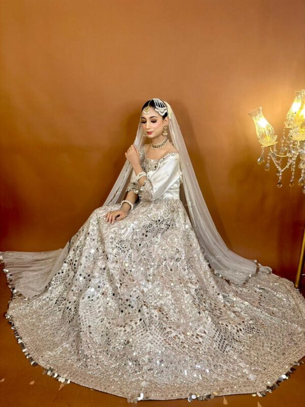 mirror work lehnga